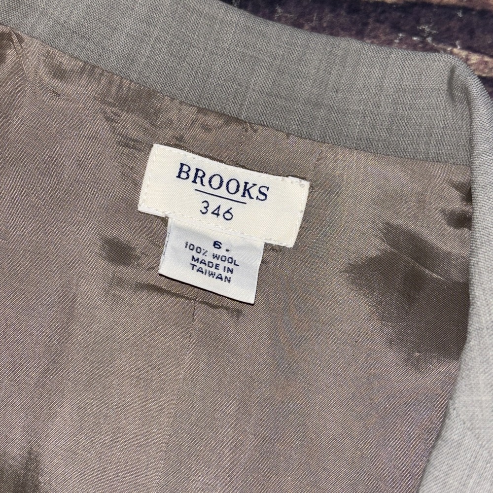 346 Brooks Brothers women's  Tan Long  blazer 100% Wool 3 button front size 6 - Picture 3 of 7